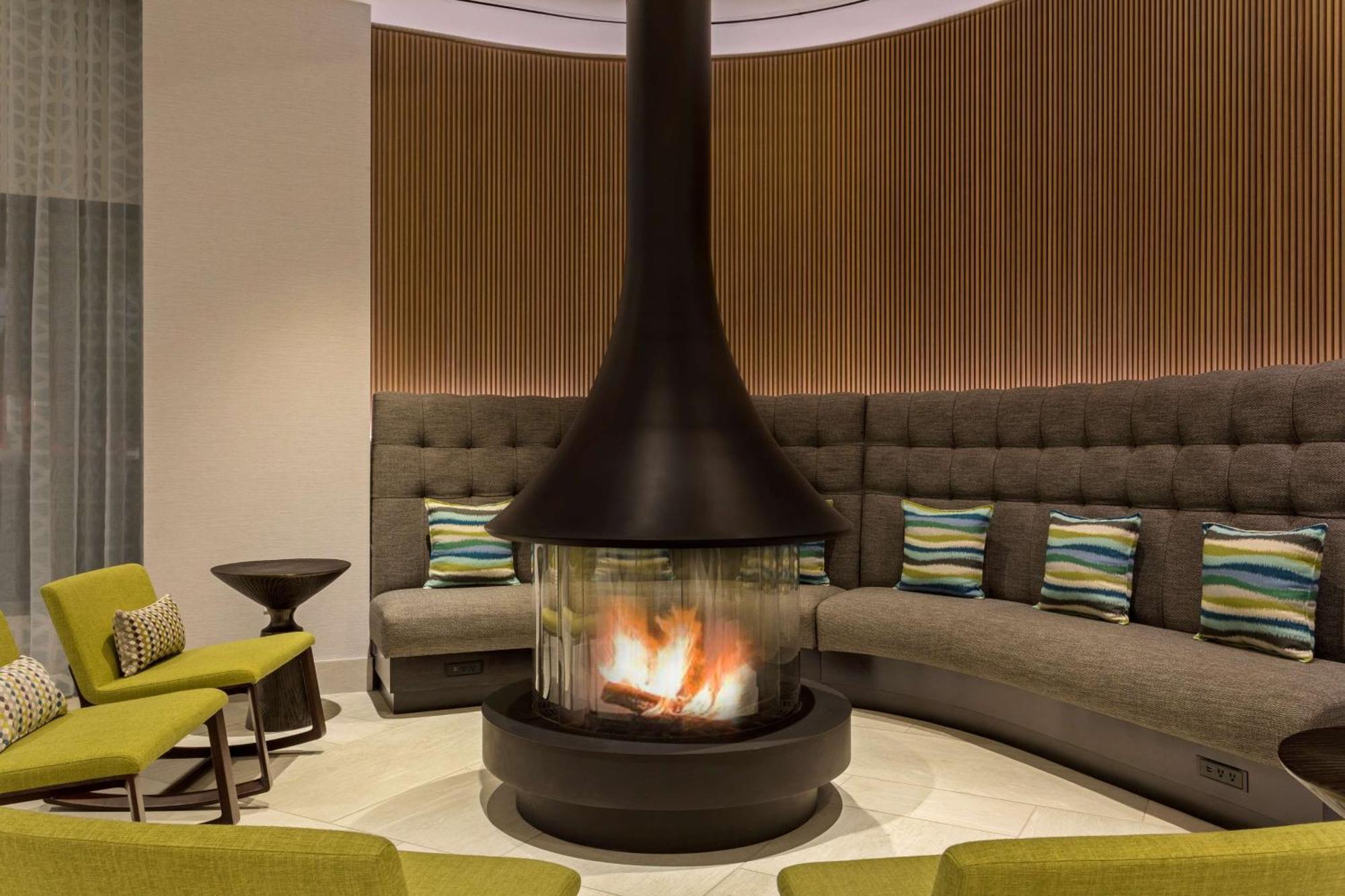 Hilton Garden Inn Boston Brookline, Ma Esterno foto